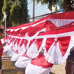 Jelang 17 Agustus, Pedagang Bendera di Ciamis Berharap Penjualan Meningkat