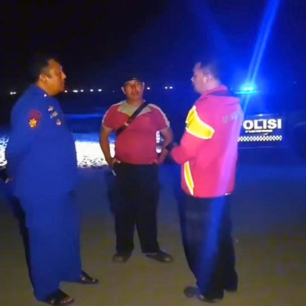 Tiga Wisatawan Terseret Ombak di Pantai Pangandaran, Dua Selamat, Satu Masih Hilang