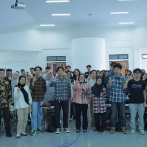 OJK Tasikmalaya Bekali MaBa Unpad Agar Cerdas Kelola Keuangan dan Waspada Pinjol Ilegal