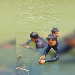 Puluhan Warga dan Komunitas Lintas Kabupaten Gelar Tradisi Ngalintas di Sungai Citanduy