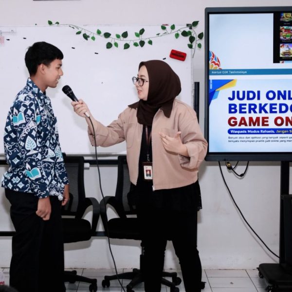 OJK Tasikmalaya Bekali Pelajar Cara Kelola Uang dan Bahaya Judi Online