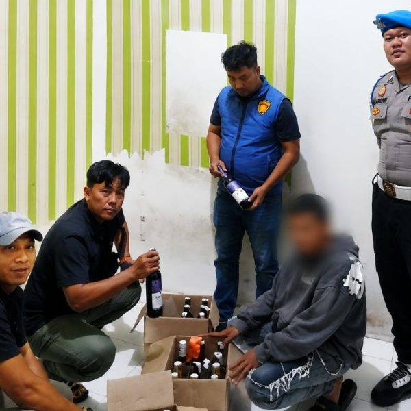 KRYD Polres Ciamis Sikat Peredaran Miras, 30 Botol dan Terduga Pengedar Diamankan