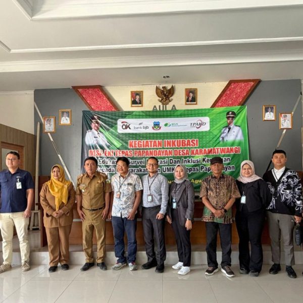 OJK Tasikmalaya dan TPAKD Garut Perkuat UMKM Desa Wisata Tepas Papandayan Lewat Program Desa EKI