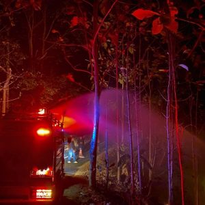 Lahan di Banjaranyar Ciamis Terbakar Malam Hari, Damkar Bergerak Cepat